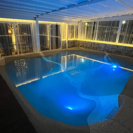 Open Space - Location Per Eventi 2 Piscine Riscaldate - * Roma