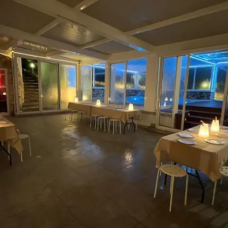 Open Space - Location Per Eventi 2 Piscine Riscaldate - Villa