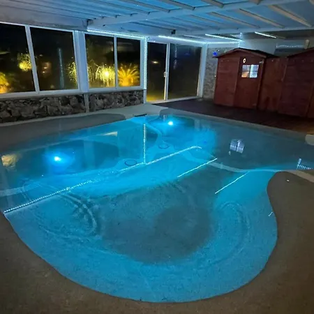Open Space - Location Per Eventi 2 Piscine Riscaldate - Villa *