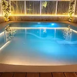 Open Space - Location Per Eventi 2 Piscine Riscaldate - Villa *